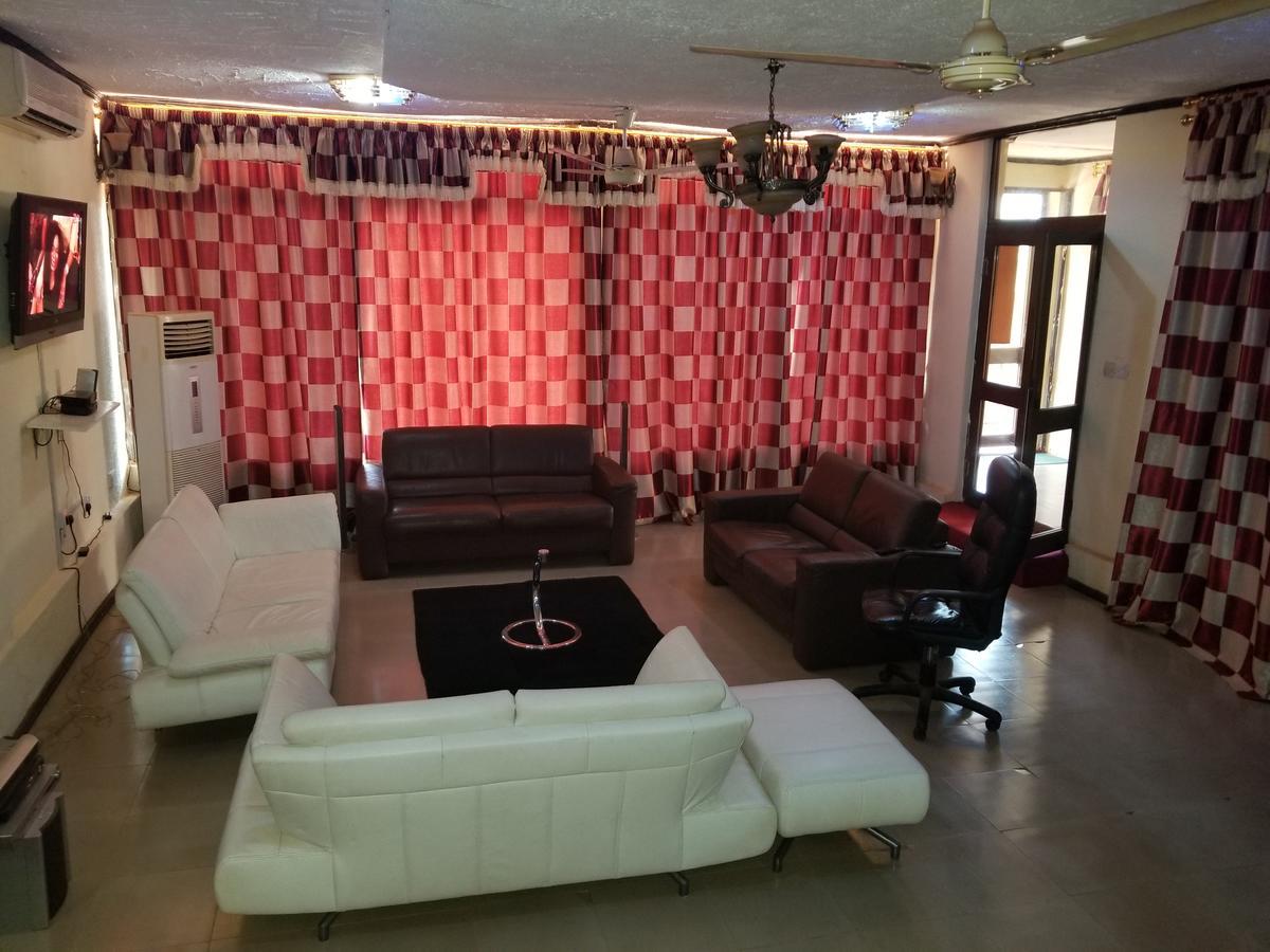 Nass Lodge Sunyani Bagian luar foto